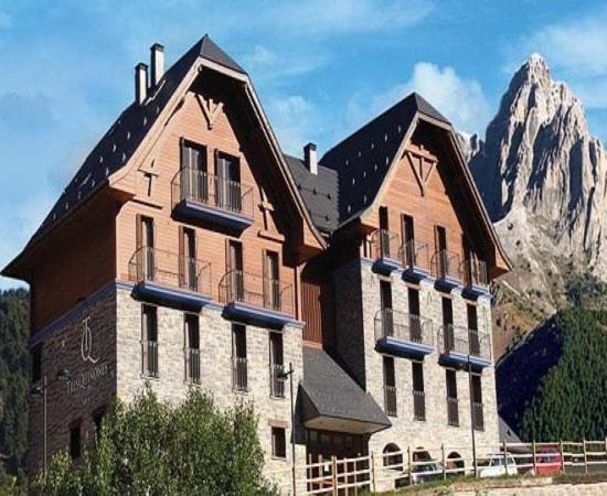 Apartahotel Tres Quiñones Sallent de Gállego Exterior foto